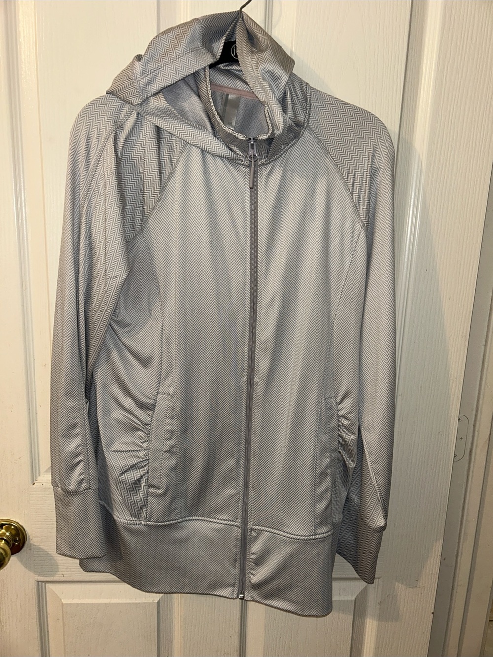 Mondetta Light Gray Hooded Zip-Up Jacket